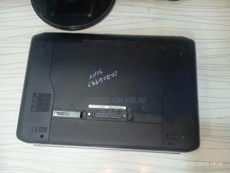 Dell Laptop i3 2nd Generation Compact Business Notebook