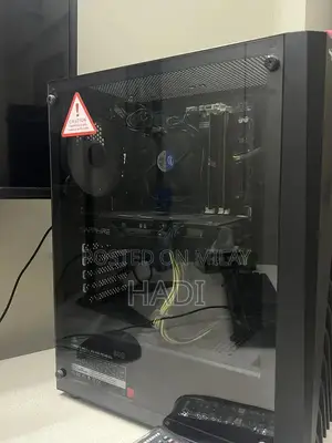 Photo - Intel Core i7 4790 Desktop Processor with Motherboard and RAM