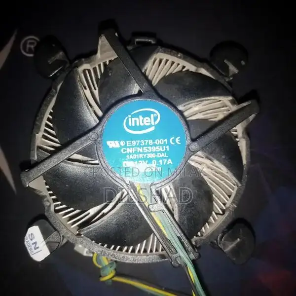 Intel i7 4790 Desktop Processor with Heatsink