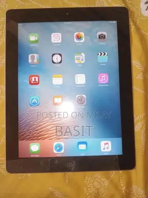 iPad 4 Generation Tablet with iCloud Open