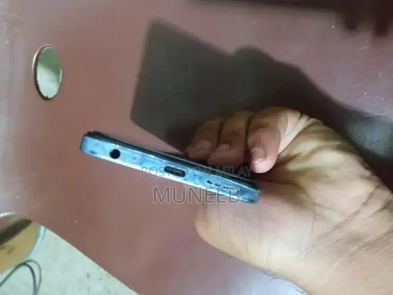 8GB RAM 128GB Storage Smartphone with Fast Charging