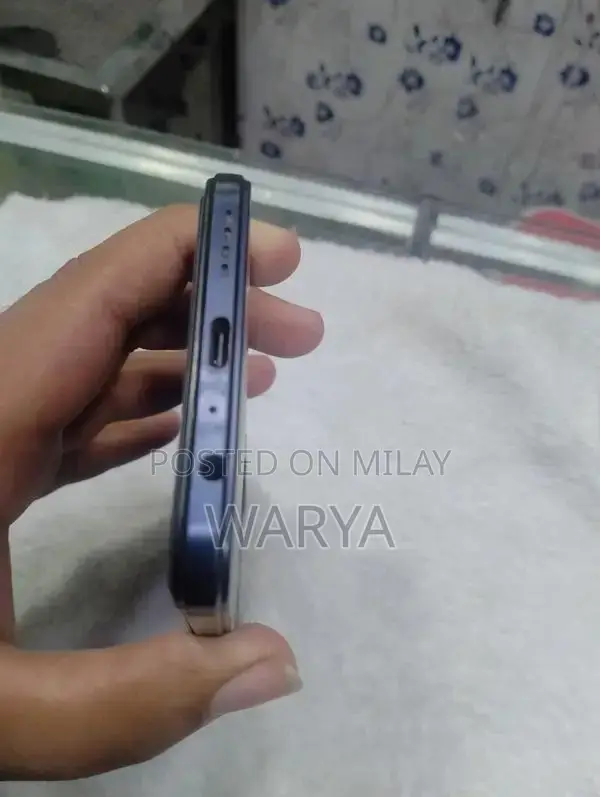 Complete Mobile Phone Box with Accessories and Charger