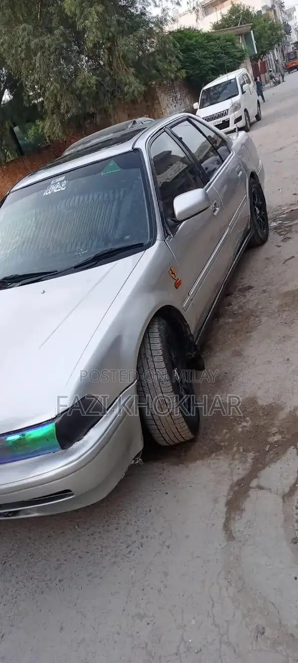 1992 Honda Accord Sedan - Well-Maintained Classic Vehicle