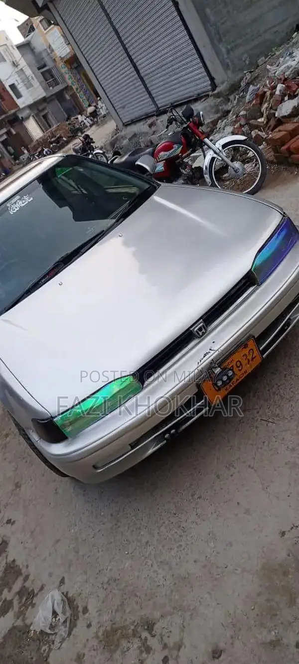 1992 Honda Accord Sedan - Well-Maintained Classic Vehicle