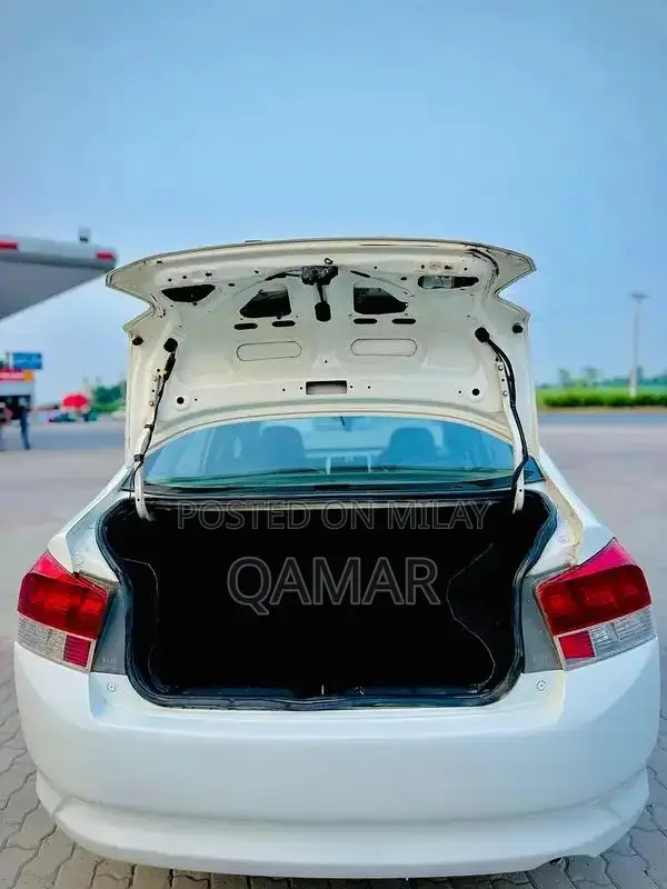 Honda City IVTEC 2009 Sedan - Well-Maintained Reliable Sedan