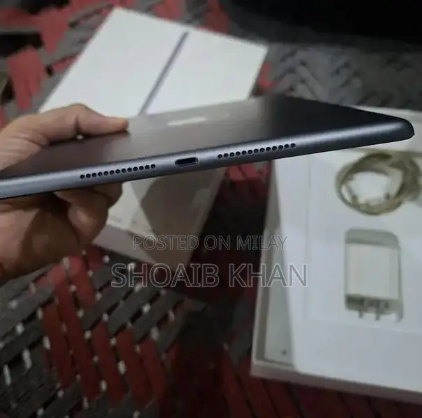 Apple iPad 9th Generation 256GB Tablet