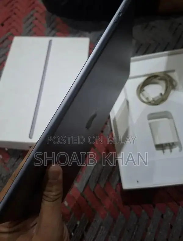 Apple iPad 9th Generation 256GB Tablet