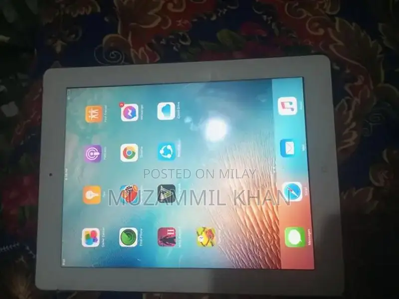 Apple iPad with Screen Damage - Partially Functional Device