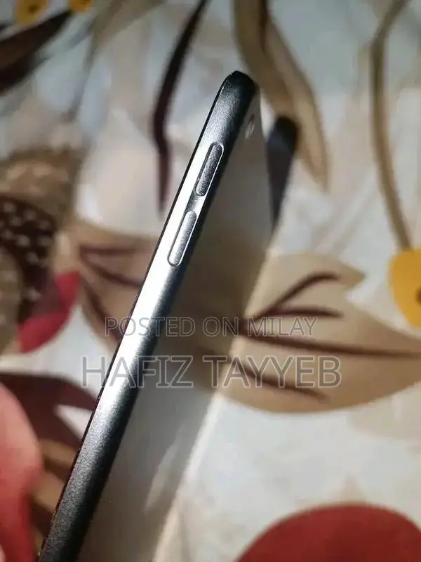 Apple iPad Mini 5 Tablet - Gaming and Productivity Device