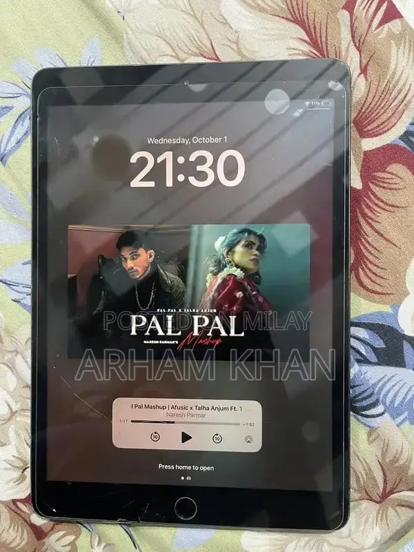 Apple iPad 7th Generation 32GB Tablet