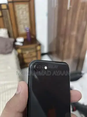 Apple iPhone SE 2020 Smartphone - Compact Performance Device