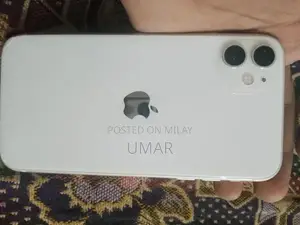 Apple iPhone 11 64GB Smartphone with High Battery Health