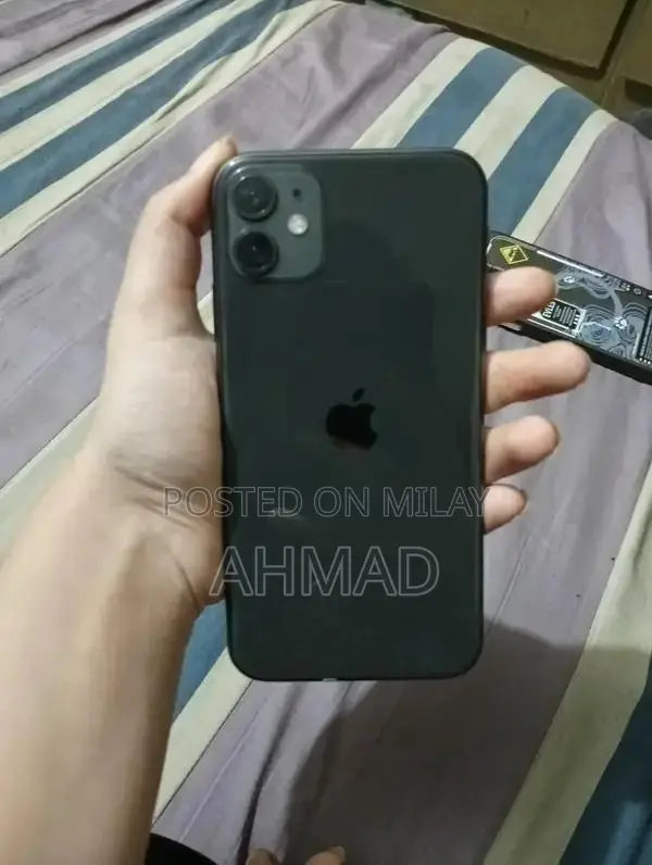 Apple Smartphone with Face ID and High Battery Health