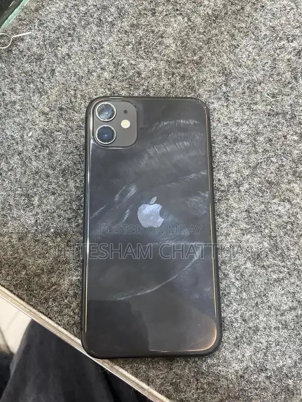 iPhone 11 64GB Smartphone with Excellent Battery Health