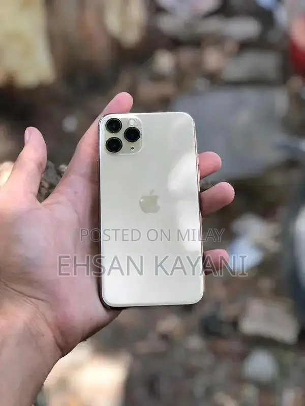 Apple iPhone 11 Pro 256GB Golden Smartphone