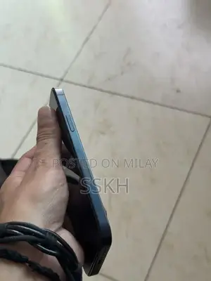 Pre-Owned iPhone 12 64GB with High Battery Health