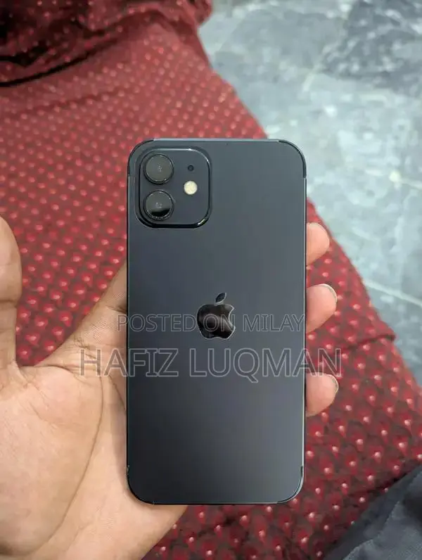 Apple iPhone 12 128GB Black Dual SIM Excellent Condition