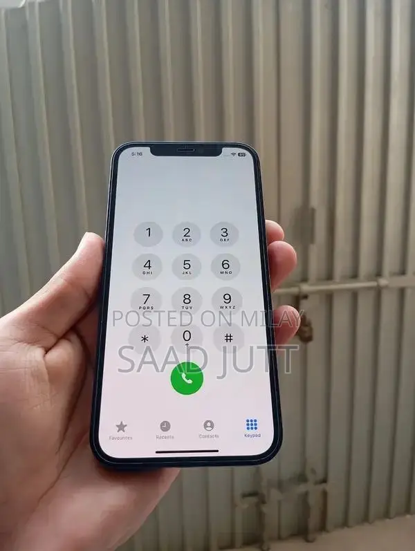 Apple iPhone 12 64GB Smartphone - Good Condition