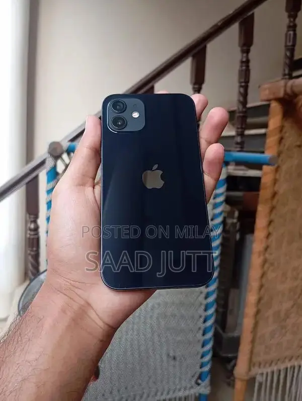 Apple iPhone 12 64GB Smartphone - Good Condition