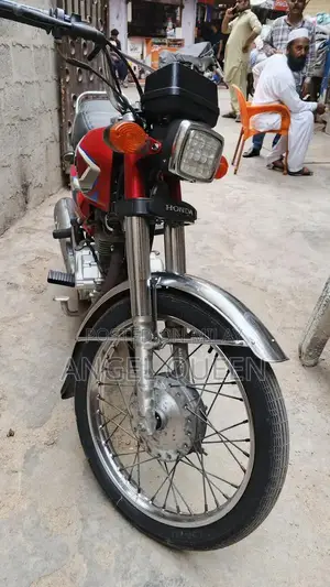 Honda 125cc Motorcycle 2022 Model, Single Owner