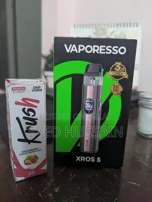 Photo - Vaporesso Xros 5 Vape Device with Strawberry Guava Peach Flavor