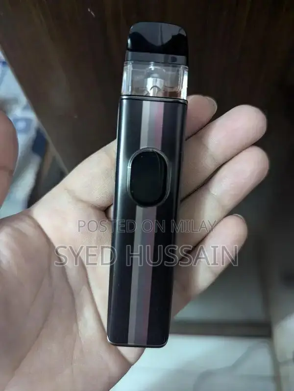 Vaporesso Xros 5 Vape Device with Strawberry Guava Peach Flavor