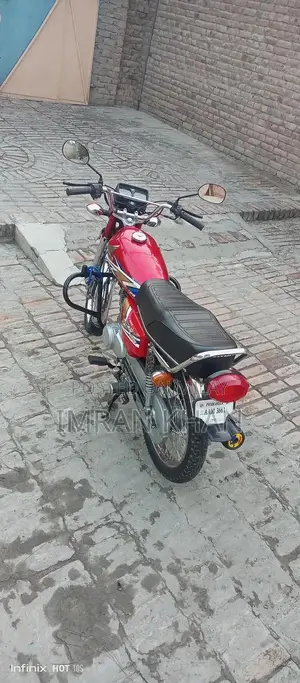 Honda CG125 Motorcycle - 2020 Model Low Mileage