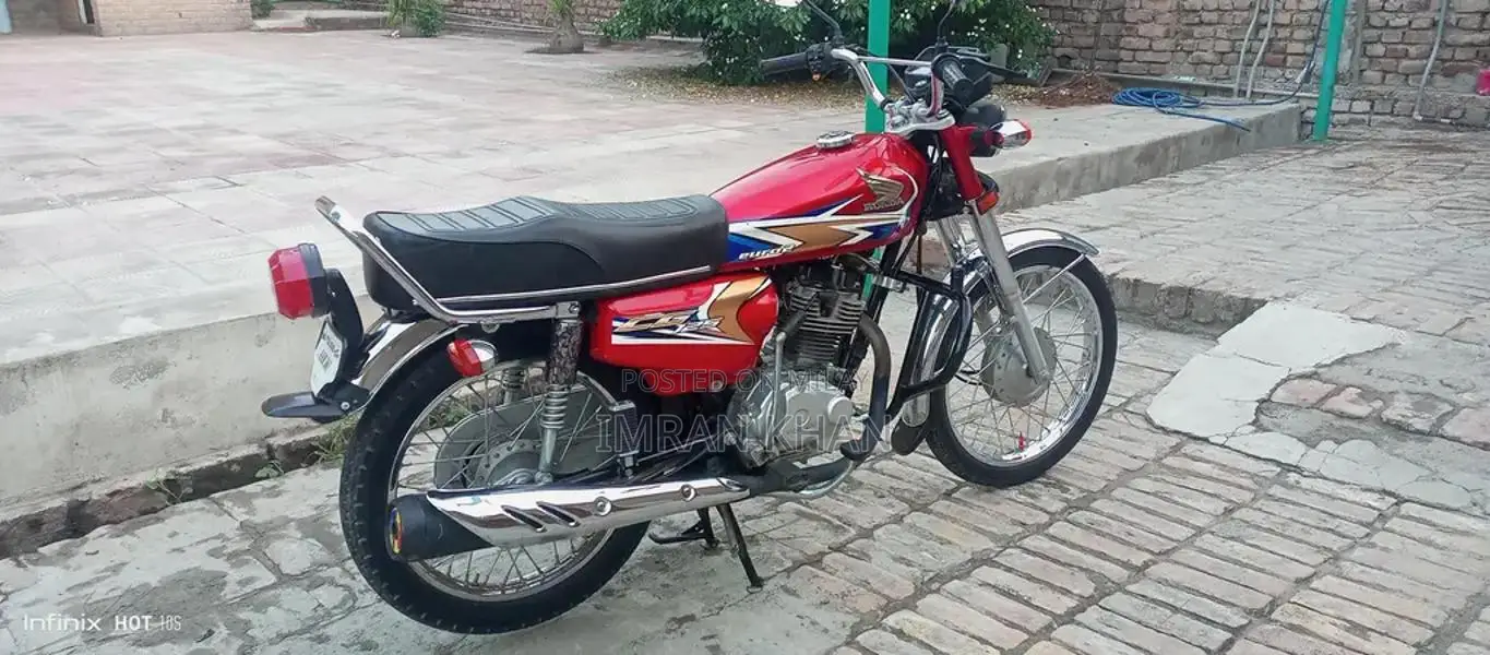 Honda CG125 Motorcycle - 2020 Model Low Mileage