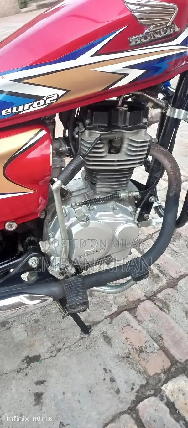 Honda CG125 Motorcycle - 2020 Model Low Mileage