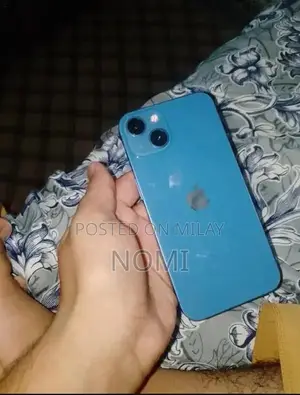 iPhone 13 128GB Smartphone Near Mint Condition