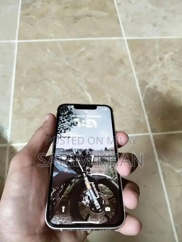 Apple iPhone 13 Mini Compact Smartphone