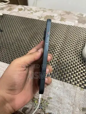 Apple iPhone 13 128GB Smartphone Black Edition