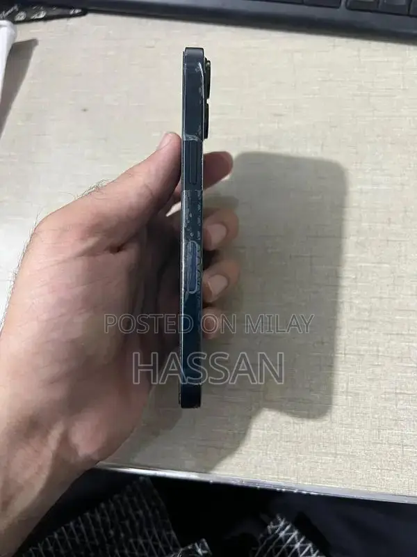 Midnight Blue iPhone 13 128GB Excellent Condition