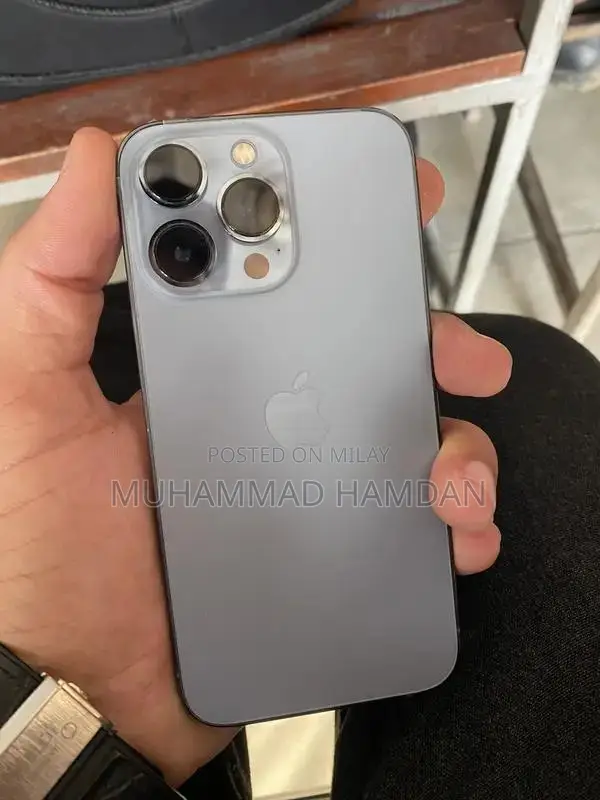 High-Performance Smartphone with Excellent Battery Health