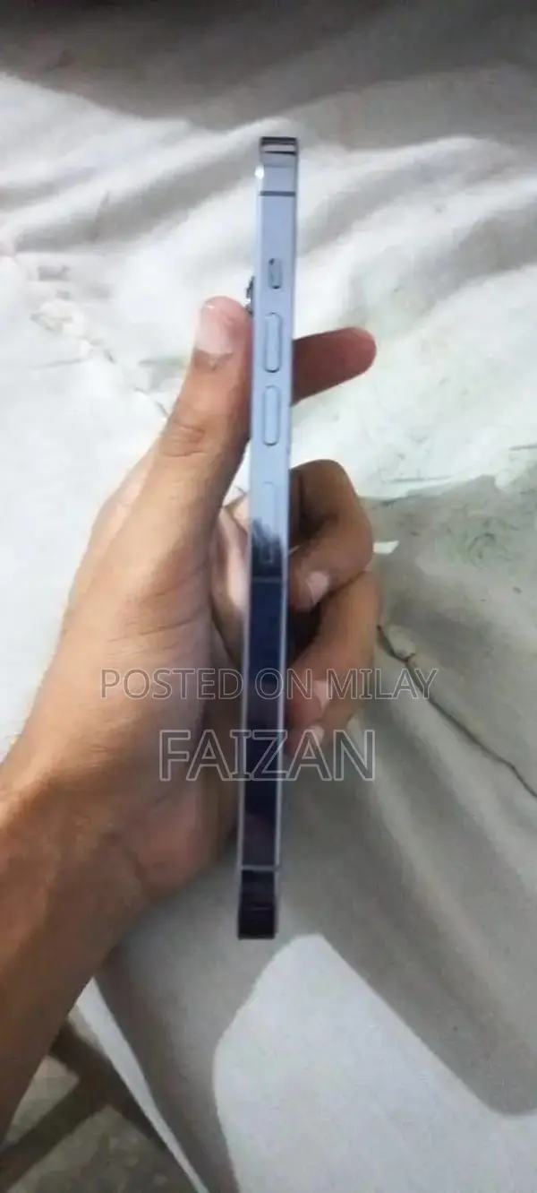 Apple iPhone 13 Pro Max - Premium Smartphone