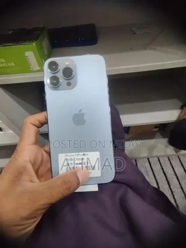 High-Performance Smartphone with Water Resistance