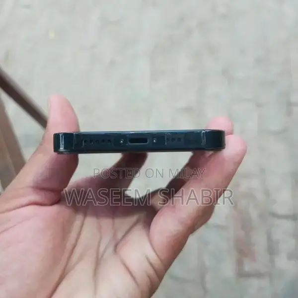 iPhone 14 128GB Navy Blue, Excellent Condition Smartphone