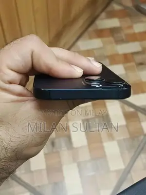 Apple iPhone 14 Pre-Owned 128GB Smartphone