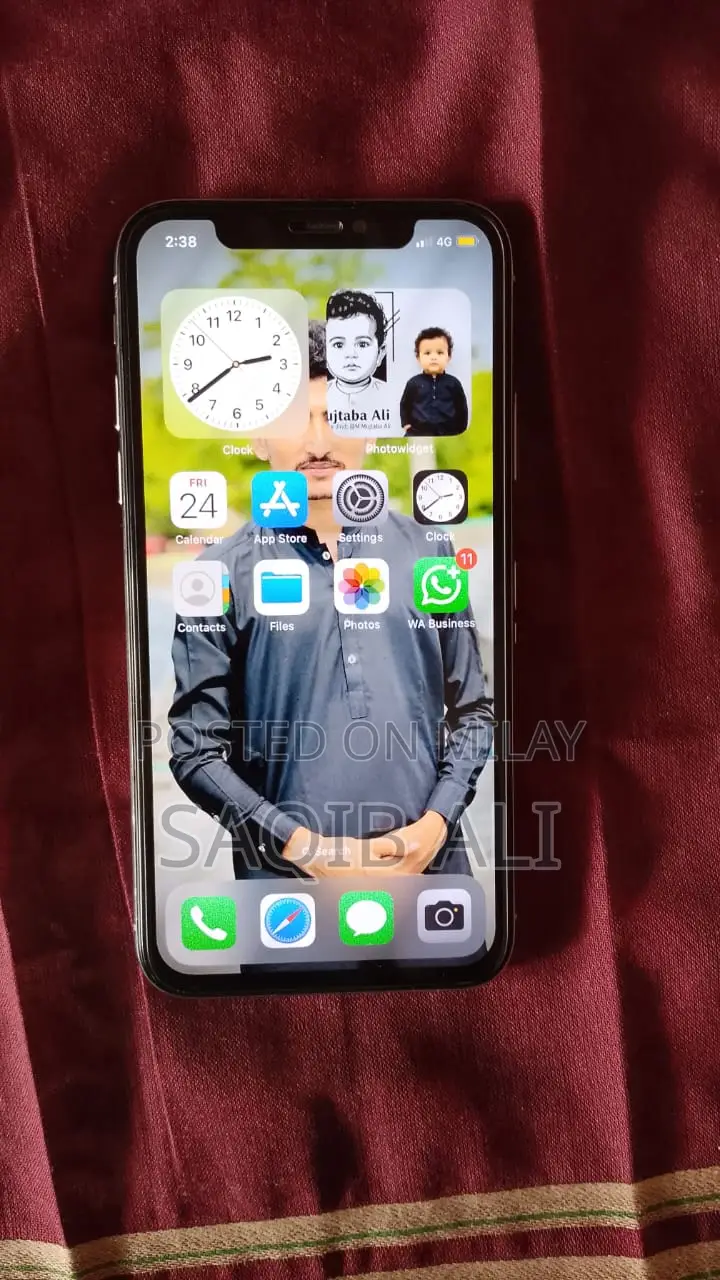 Apple iPhone X 64 GB White