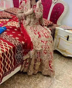 Elegant Havey Bridal Lehnga with Classic Design