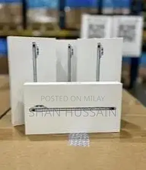 Apple iPhone 17 Air 256GB Smartphone