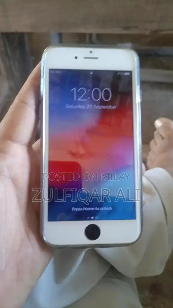 Used iPhone 6 in Good Condition, Well-Maintained Device