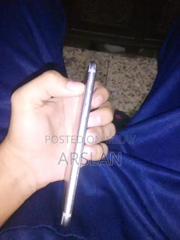 Apple iPhone 6 64GB Smartphone with Bypass and Touch ID