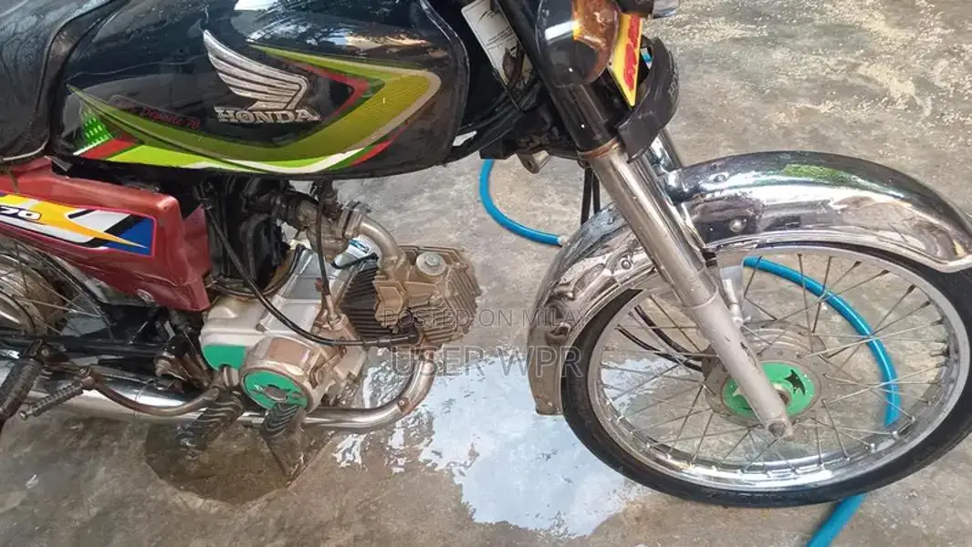 Honda 70cc Motorcycle - 2018-2019 Model