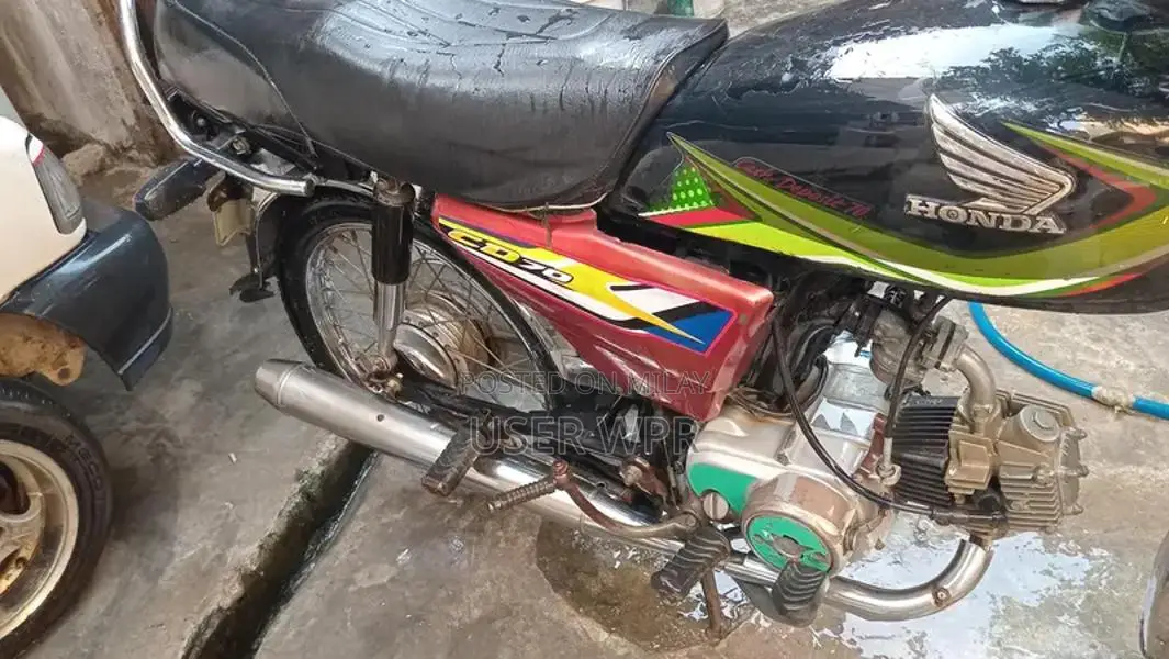 Honda 70cc Motorcycle - 2018-2019 Model