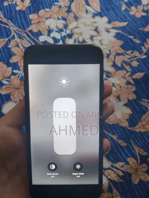 32GB Smartphone with Functional Home Button and Good Camera