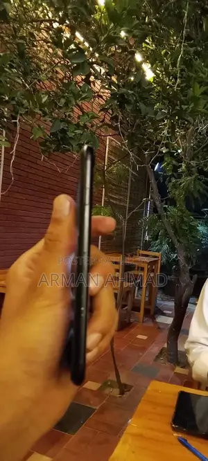 Apple iPhone 7 - 32GB Smartphone with Water Resistance