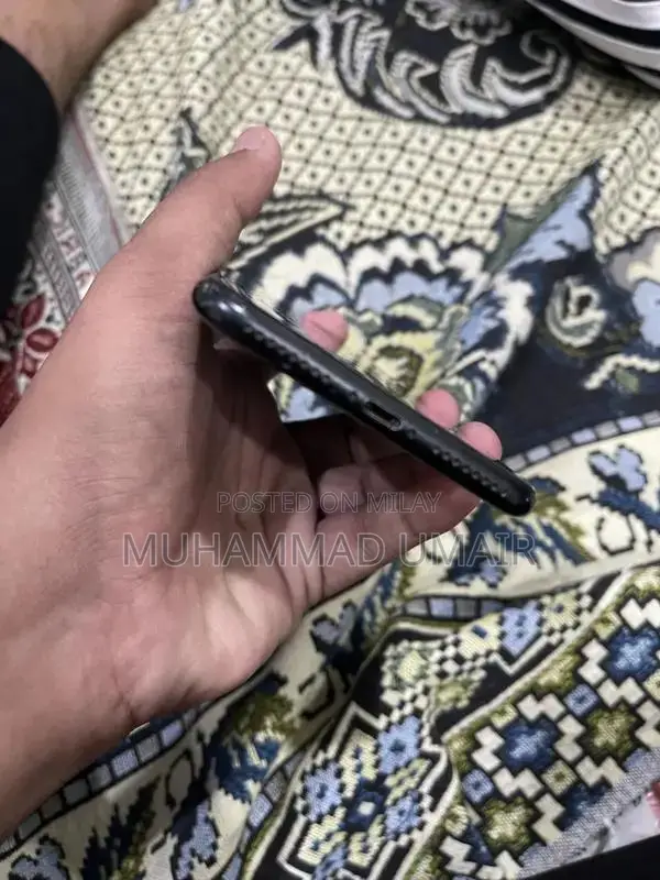 256GB Smartphone with Screen Damage and Working Fingerprint