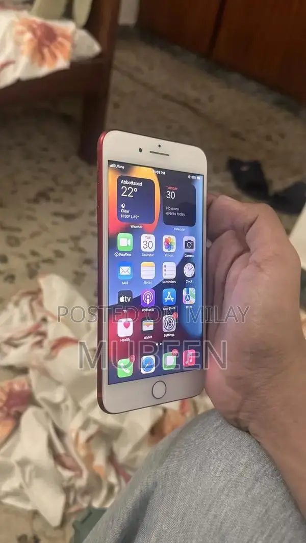 Refurbished iPhone 7 Plus with 128GB Storage and Strong Battery