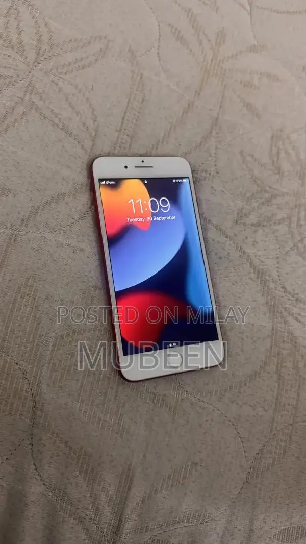 Refurbished iPhone 7 Plus with 128GB Storage and Strong Battery